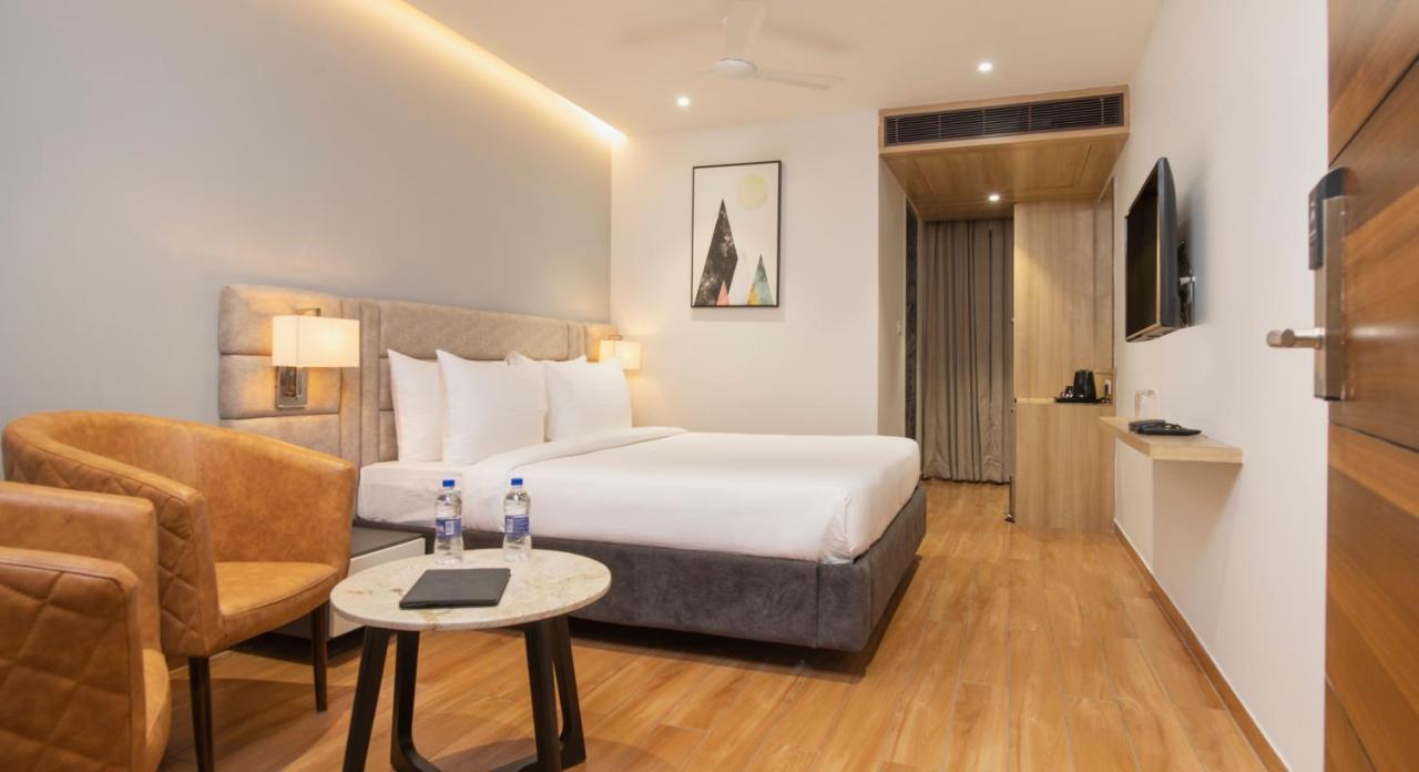 Northway Hotel 维沙卡帕特南 外观 照片
